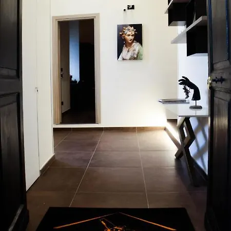 فندق مبيت وإفطار Sciuscia Beb Spaccanapoli