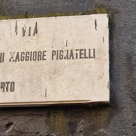 Sciuscia Beb Spaccanapoli Nocleg ze śniadaniem