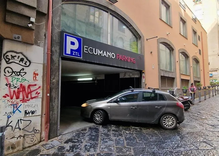 Sciuscia Beb Spaccanapoli B&B 4*